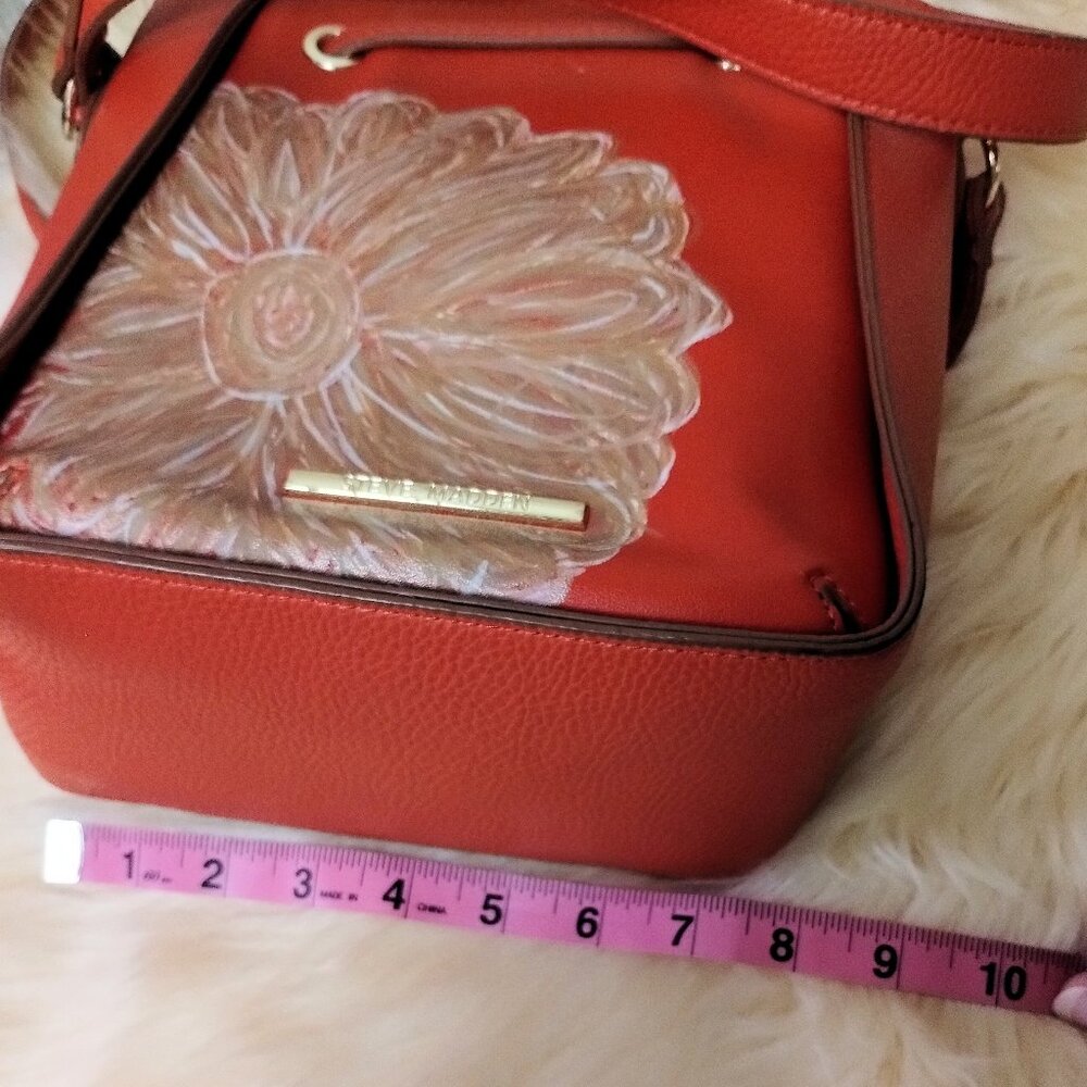 Steve Madden - Custom - Hand Painted Bucket bag - Picture 11 of 13